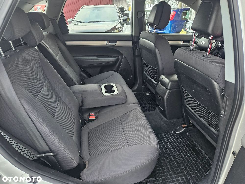 Kia Sorento - 11