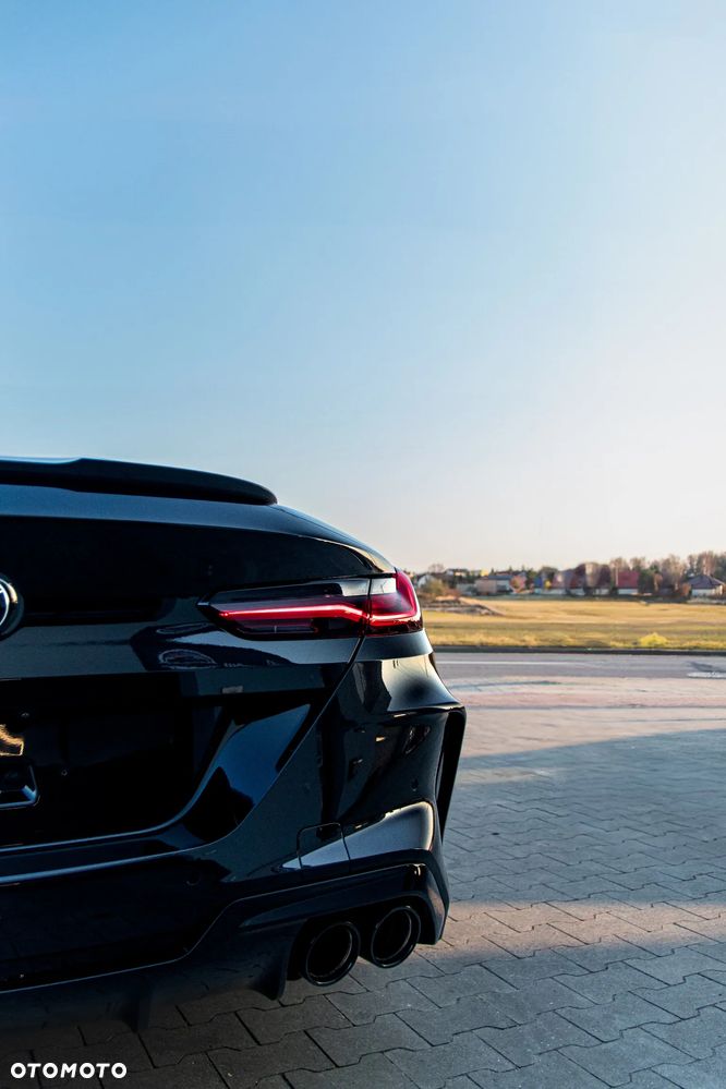 BMW M8 - 2