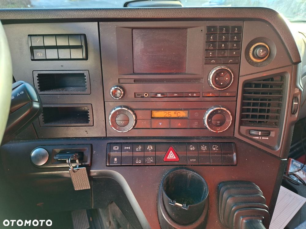 Versalift Antos 2533 L 6X2 - 22