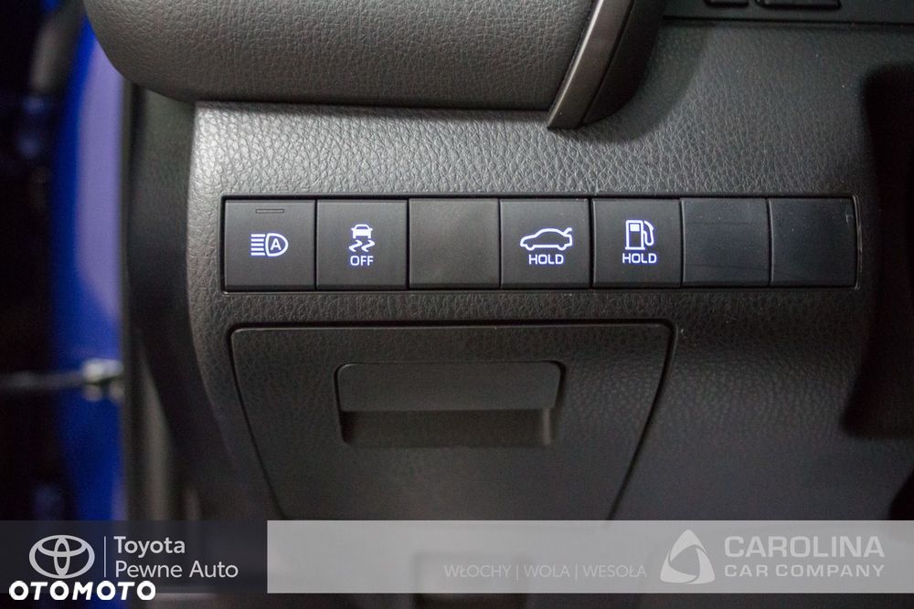 Toyota Camry - 14