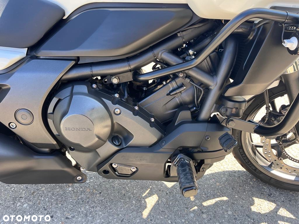 Honda CTX - 16