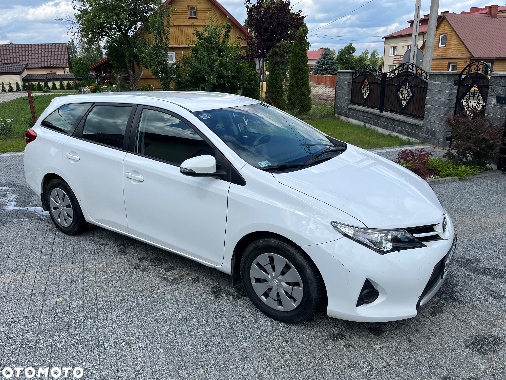 Toyota Auris - 4