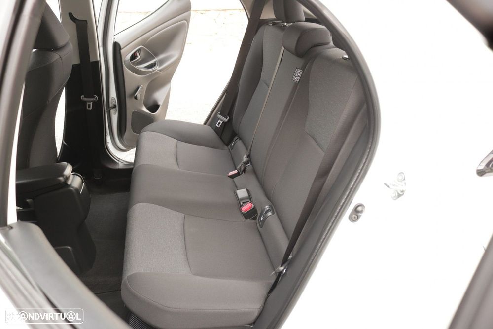 Toyota Yaris 1.5 HDF Comfort - 23