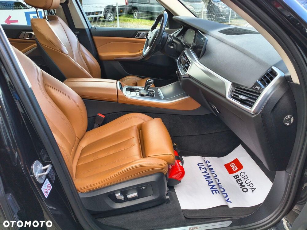 BMW X5 xDrive40i - 18