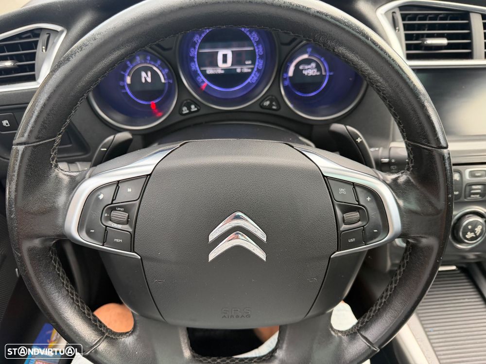Citroën C4 e-HDi 115 ETG6 Exclusive - 17