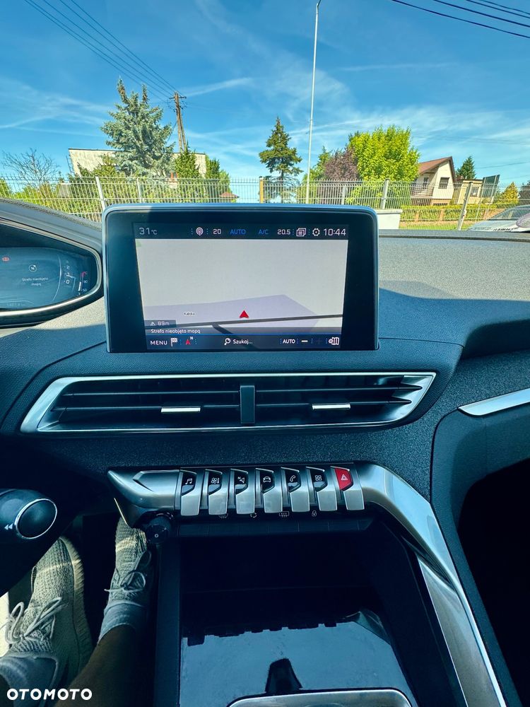 Peugeot 3008 PureTech 130 Stop & Start GPF Allure - 22
