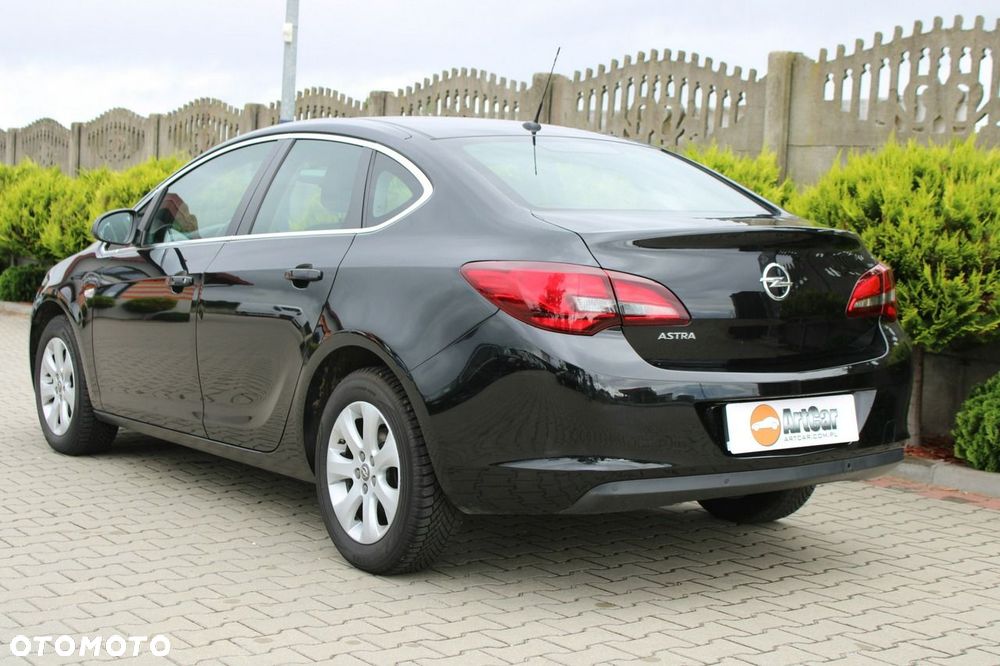 Opel Astra 1.6 Active - 14