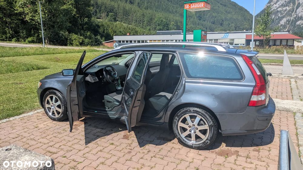 Volvo V50 2.0D Momentum - 10