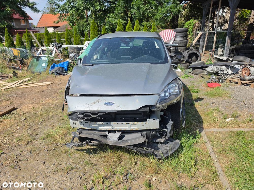 Ford Kuga 2.5 FHEV AWD ST-Line X - 2