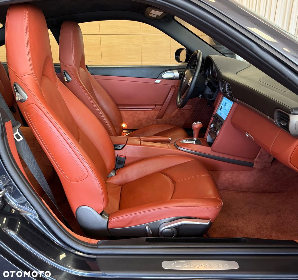 Porsche 911 Carrera Tiptronic S - 17