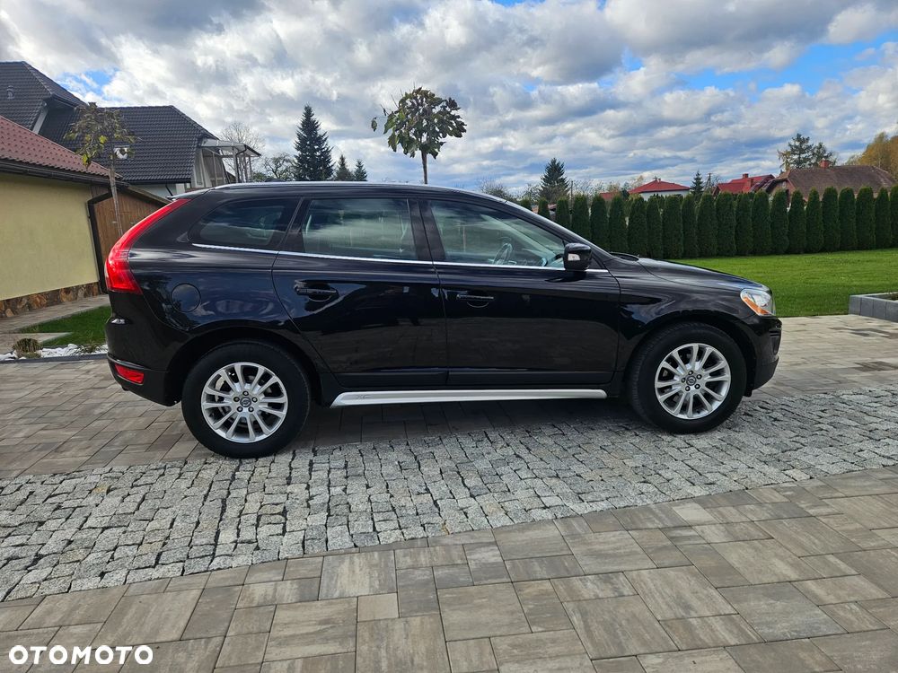 Volvo XC 60 2.4D AWD RDesign - 14