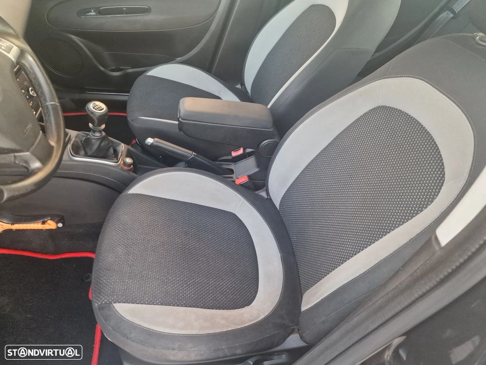 Fiat Punto 0.9 8V TwinAir Lounge Start&Stop - 6