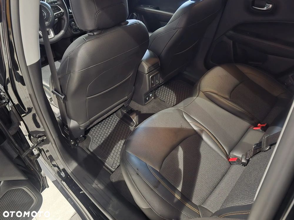 Jeep Compass 1.4 TMair Limited 4WD S&S - 8