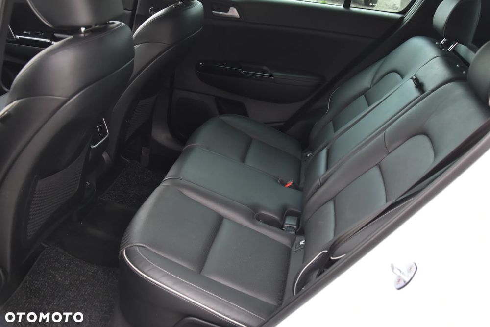 Kia Sportage 2.0 CRDI XL - 23