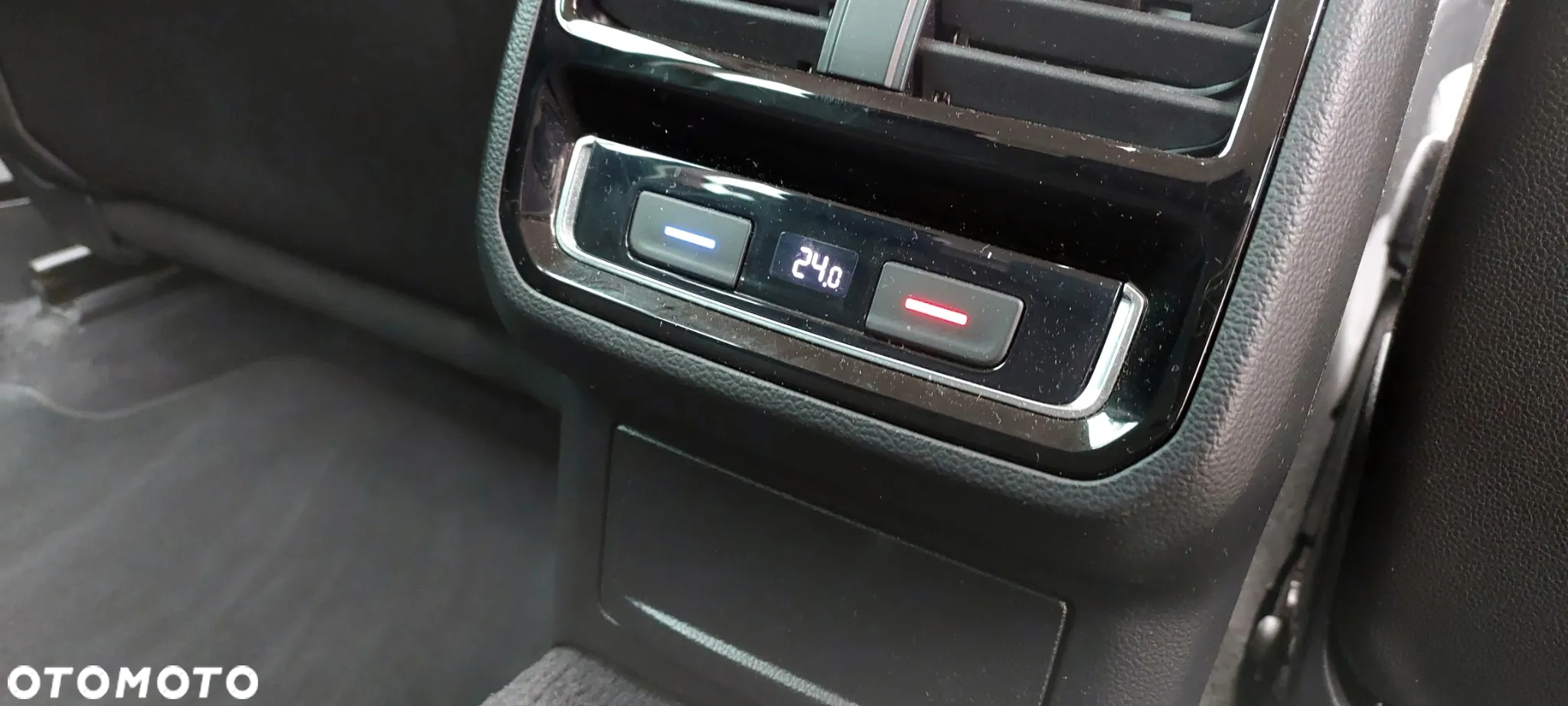 Volkswagen Passat - 35