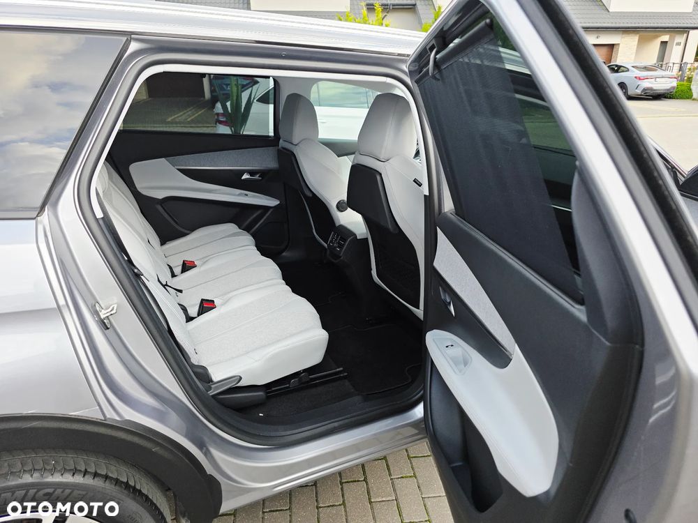 Peugeot 5008 PureTech 130 EAT8 Stop & Start Allure Pack - 12