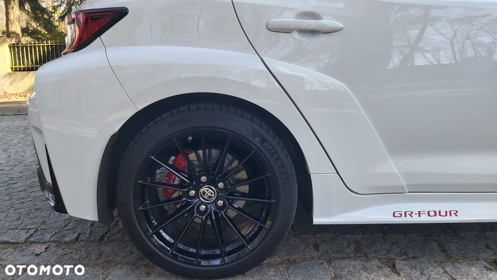 Toyota GR Corolla - 9