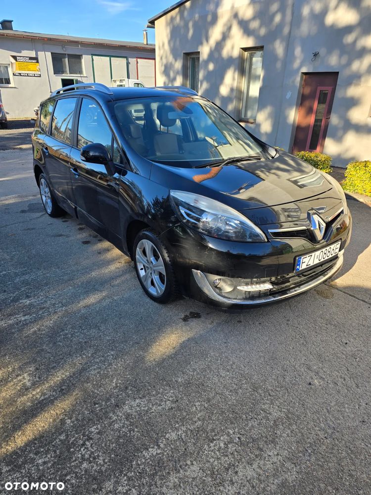 Renault Grand Scenic - 8