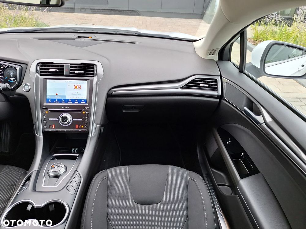 Ford Mondeo 2.0 EcoBlue Titanium - 28