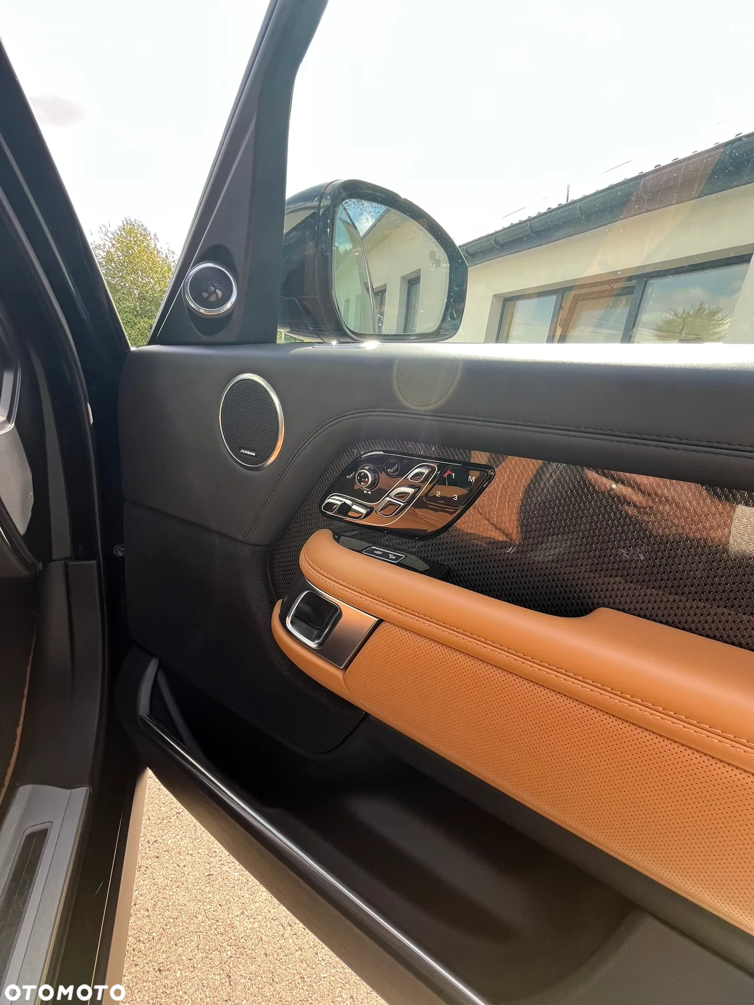 Land Rover Range Rover - 24