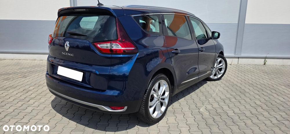 Renault Grand Scenic - 17
