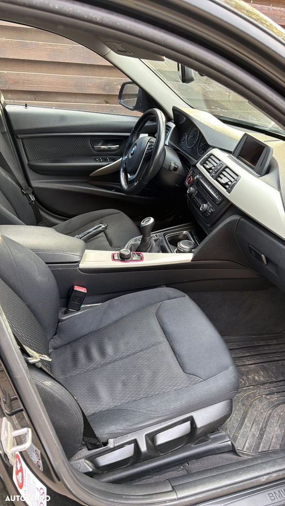 BMW Seria 3 320d xDrive - 5