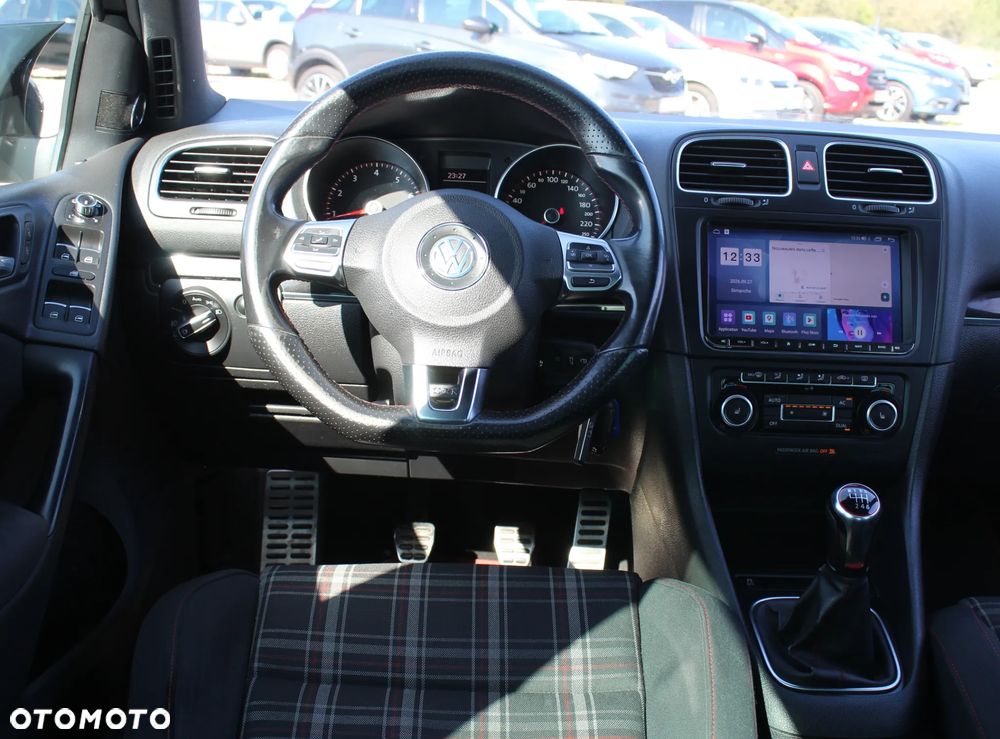 Volkswagen Golf 2.0 TSI GTI - 26