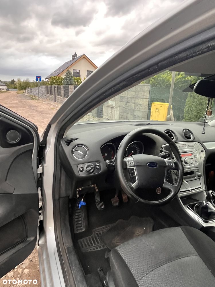 Ford Mondeo 1.8 TDCi Titanium - 17