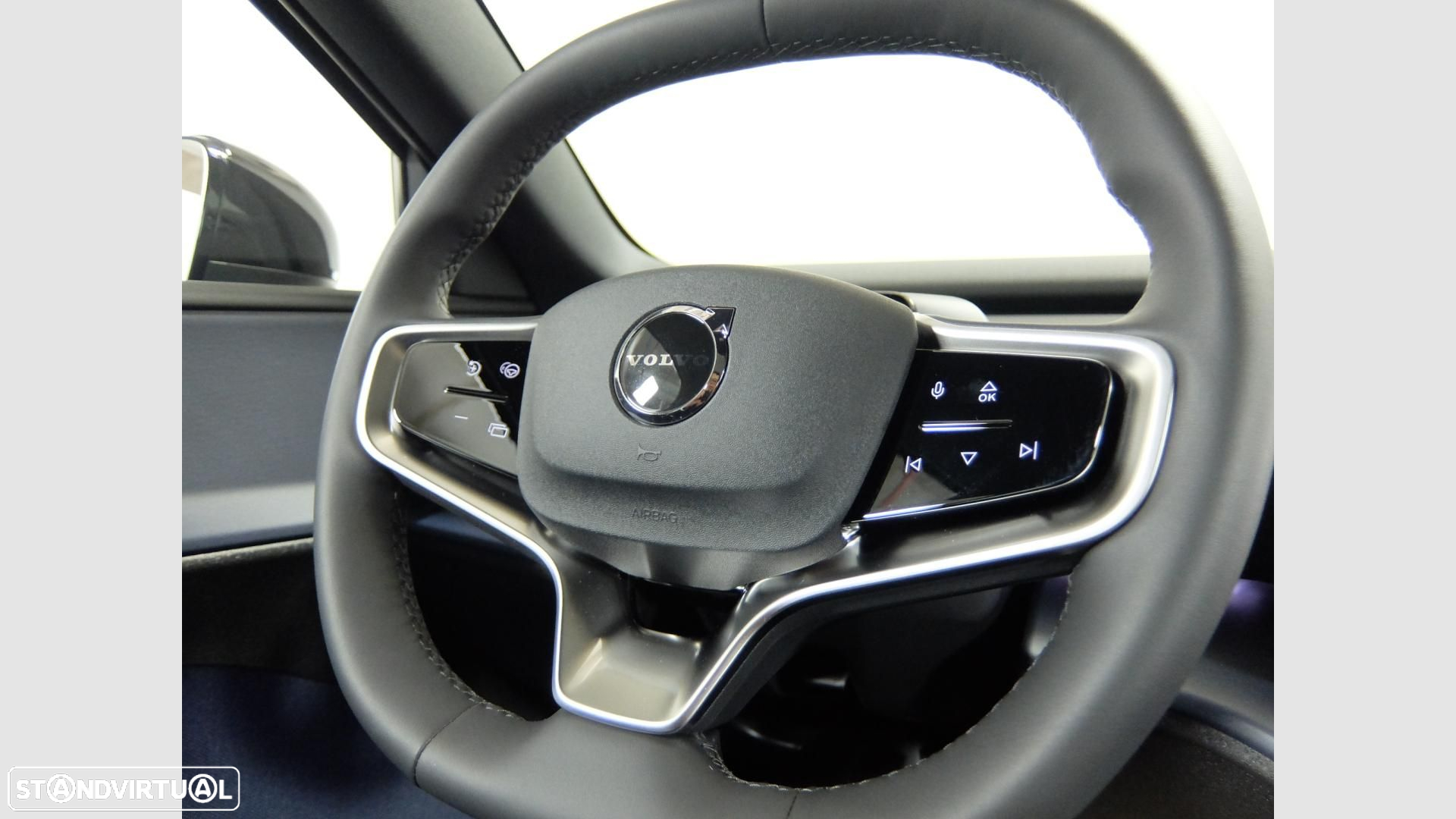 Volvo EX30 69 kWh Single Motor Extended Range Ultra - 8