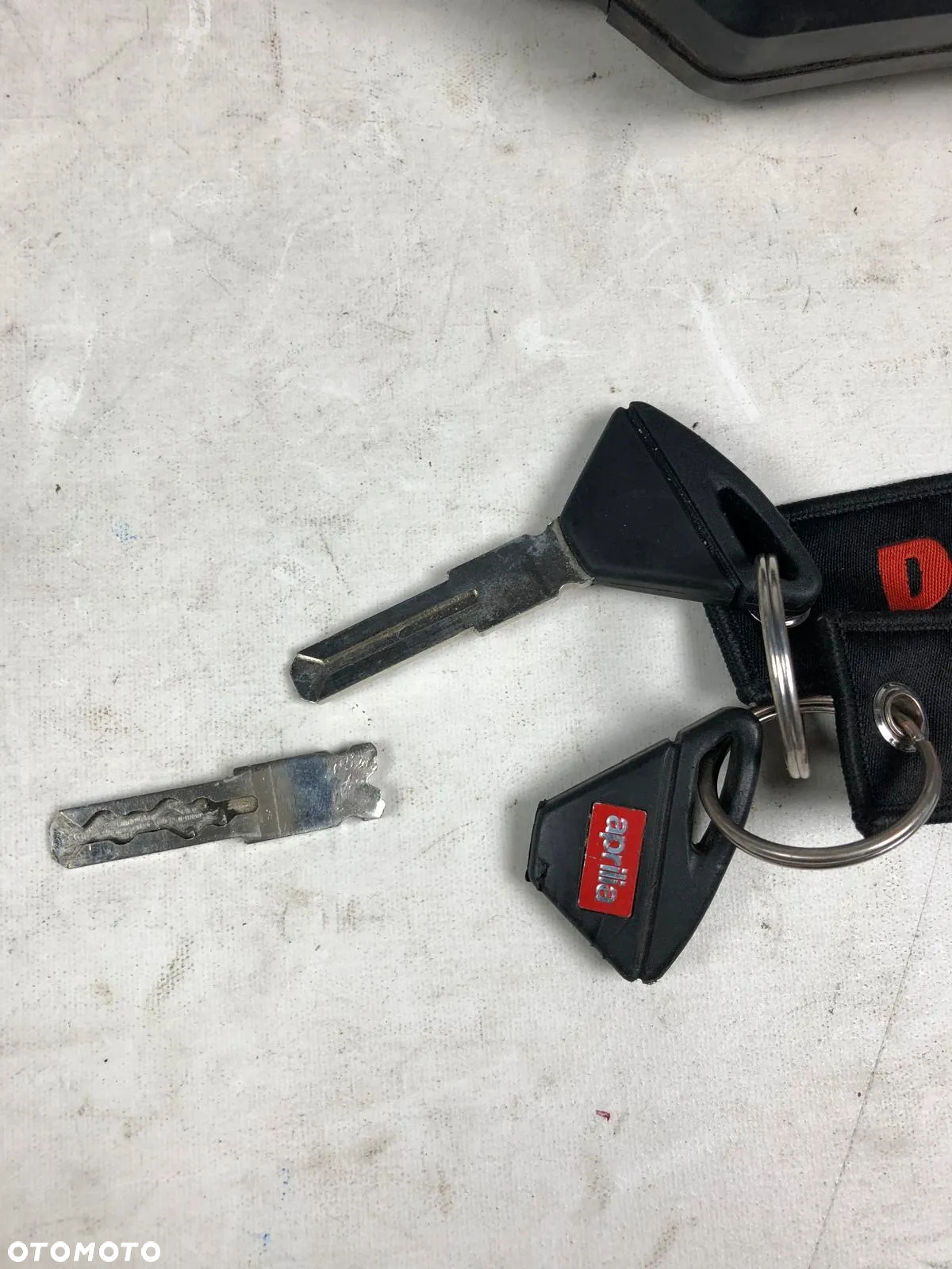 Aprilia RSV4 1000 09-12 Stacyjka Zamek Kluczyk ECU Komputer Wlew Paliwa Zamek - 11
