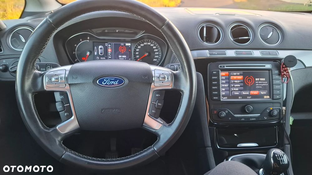 Ford S-Max 2.0 TDCi DPF Titanium X - 19