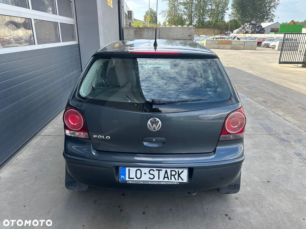 Volkswagen Polo 1.2 Trendline - 2