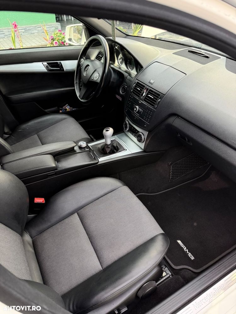 Mercedes-Benz C 320 CDI - 6