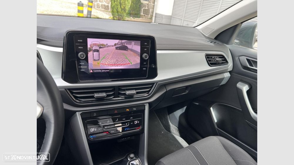 VW T-Roc 1.5 TSI Urban DSG - 18