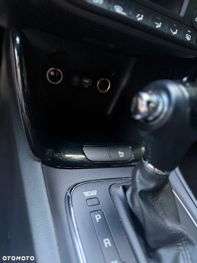 Kia Ceed 1.6 CRDi 136 DCT ISG GT Line - 34