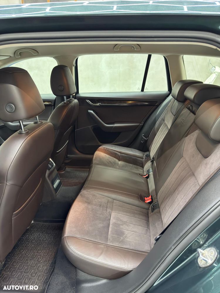 Skoda Octavia Combi Diesel 2.0 TDI 4X4 DSG Laurin&Klement - 18