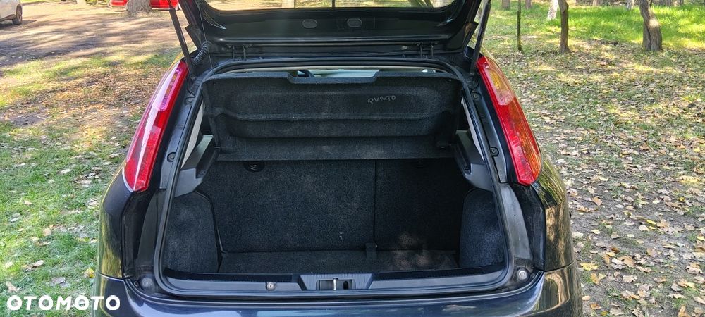 Fiat Grande Punto - 9