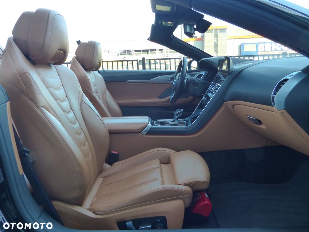BMW Seria 8 M850i xDrive - 17