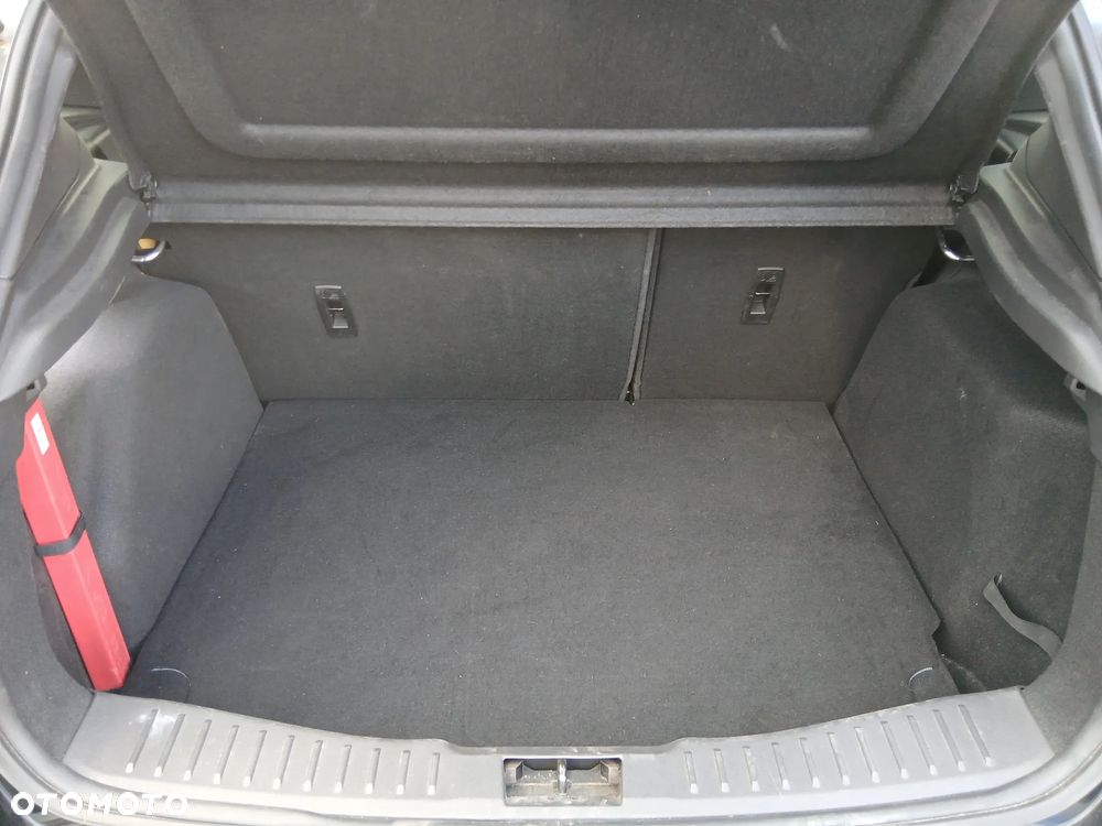 Ford Focus 1.5 EcoBoost ST-Line - 12