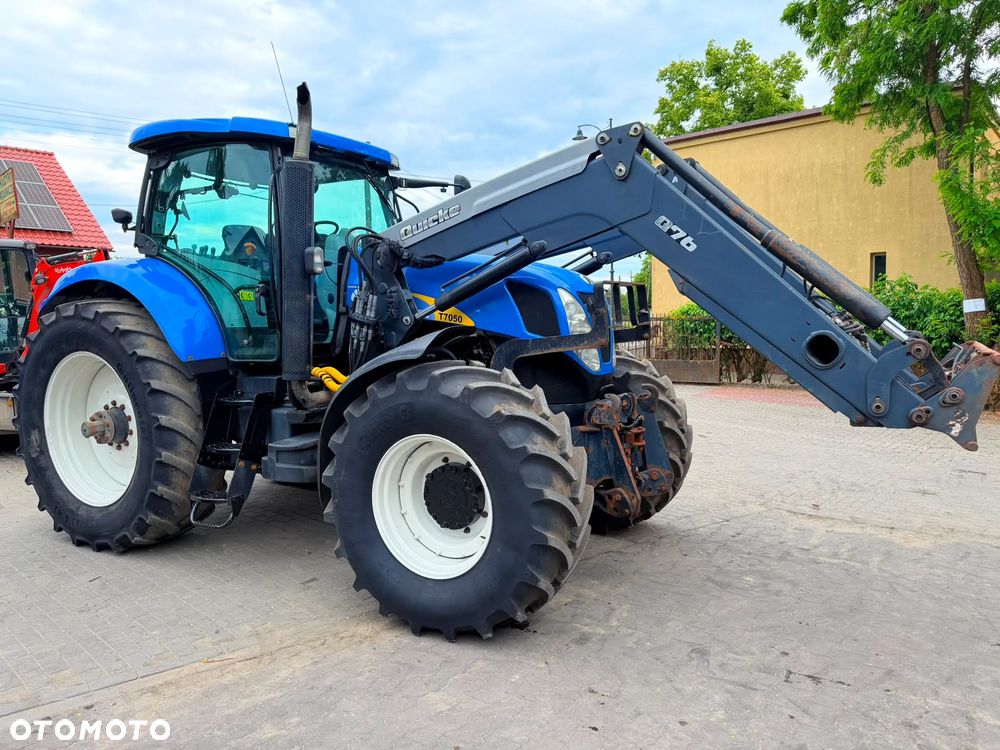 New Holland T 7050 - 16