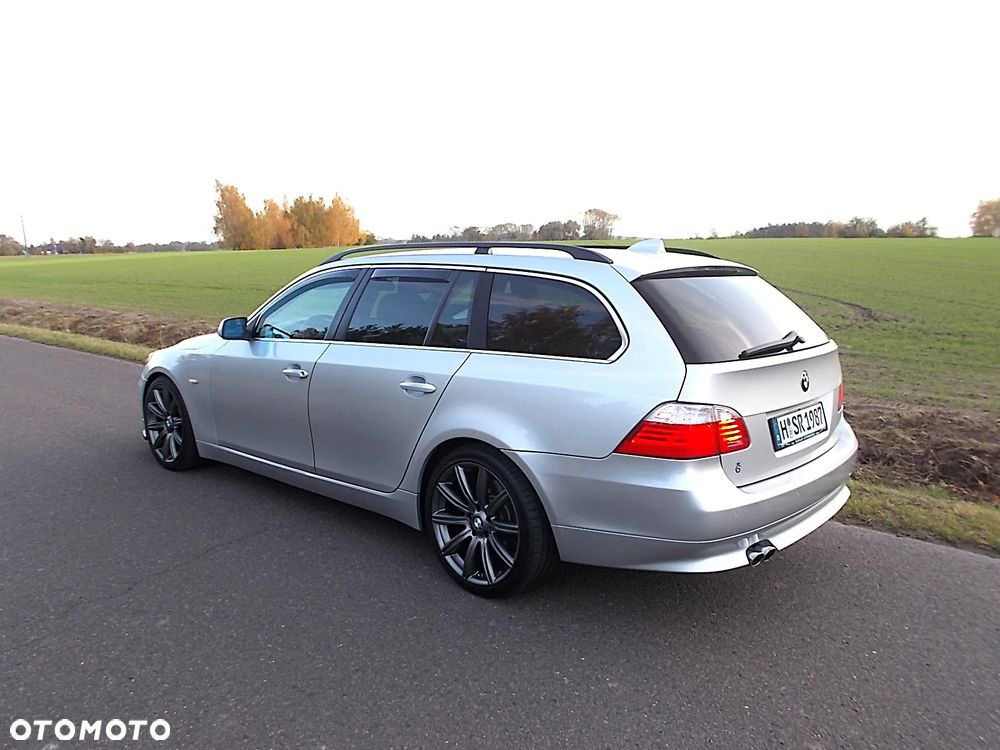 BMW Seria 5 525d - 2