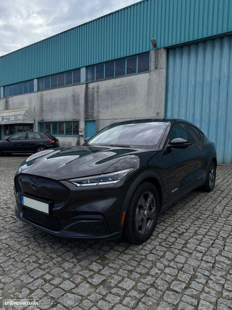 Ford Mustang Mach-E - 2