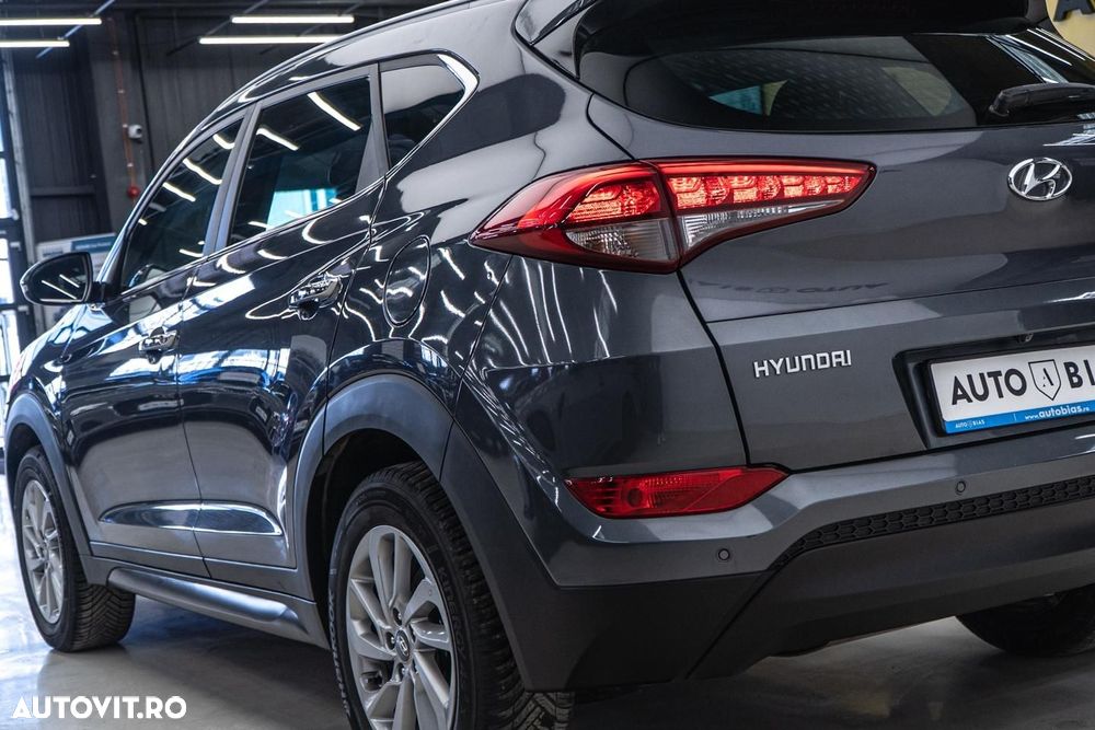 Hyundai Tucson blue 1.7 CRDi 2WD Advantage - 32