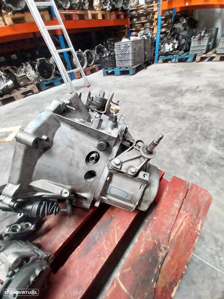 Caixa velocidades Peugeot/Citroën 1.6 hdi Ref: 20DP72 - 4