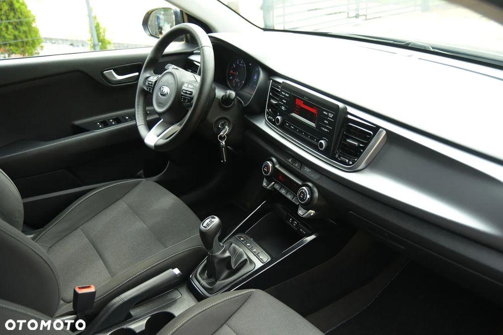 Kia Rio 1.4 L - 18