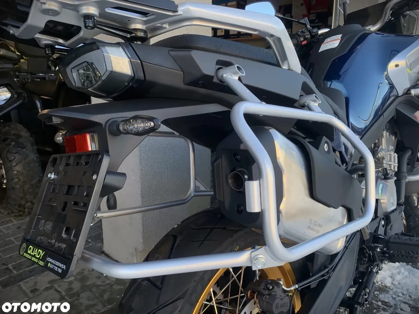 CFMoto MT - 14