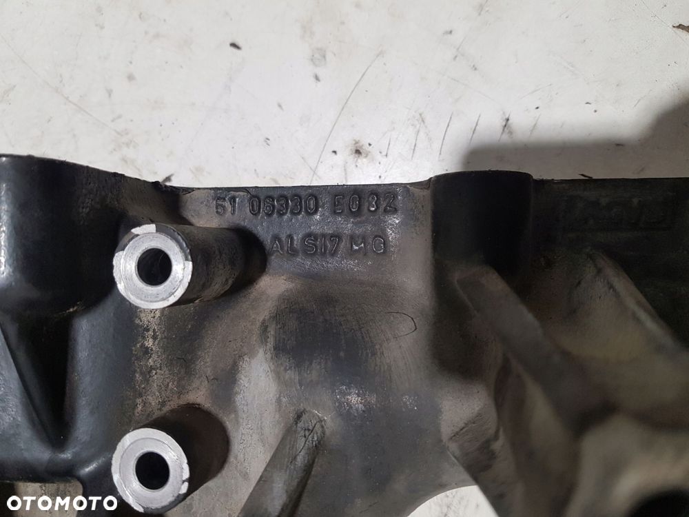 obudowa pompa wody 51.06330-5082 man tgx tgs euro6 - 6