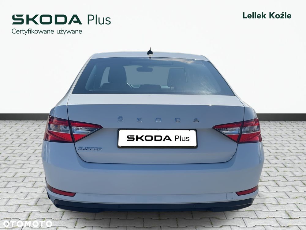 Skoda Superb 2.0 TDI SCR Ambition - 19