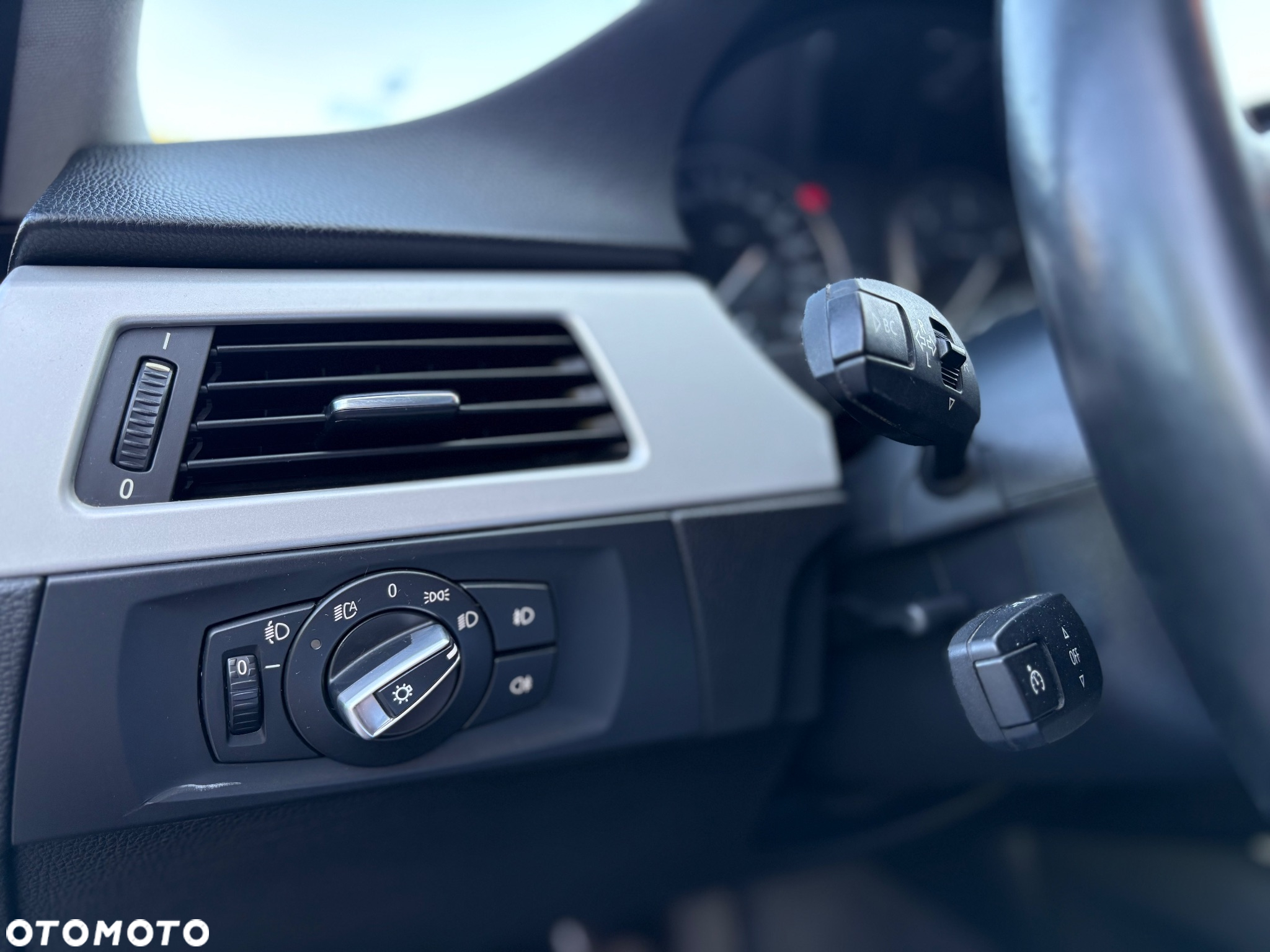 BMW Seria 3 - 16