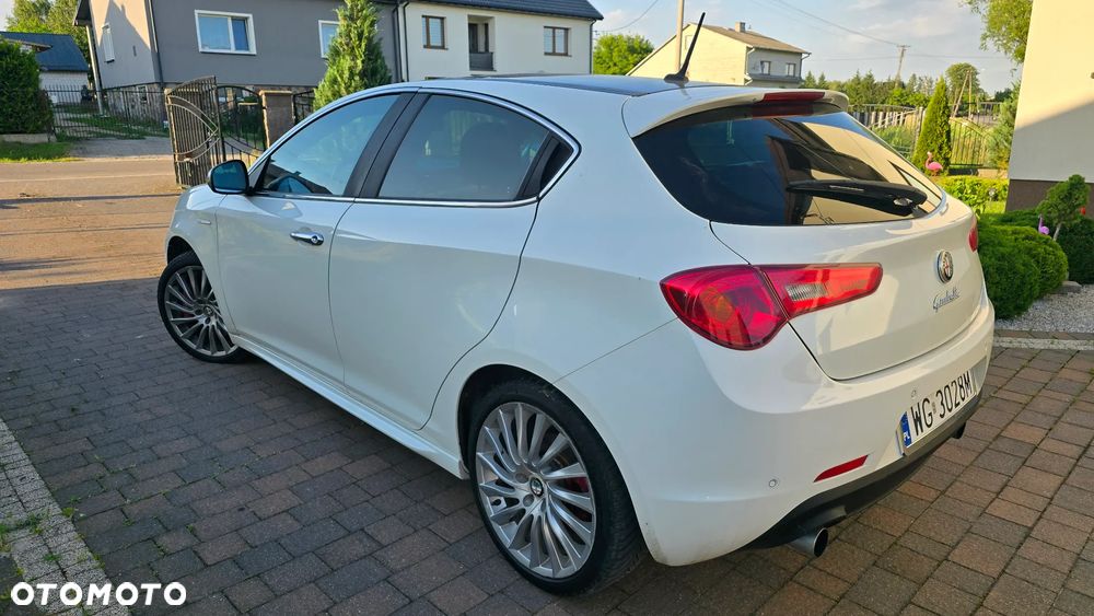 Alfa Romeo Giulietta 2.0 JTDM Distinctive - 5